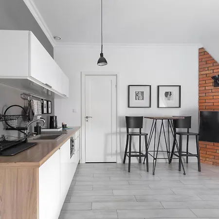 Kwiatowa Loft By Bookinghost